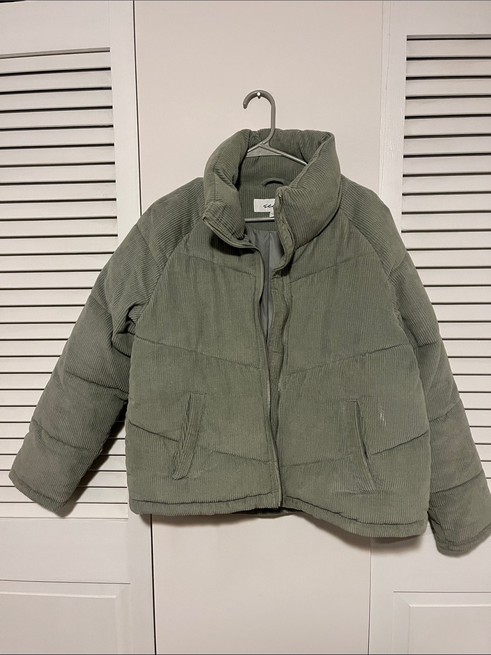 Sebby Corduroy Puffer Jacket in Sage Green